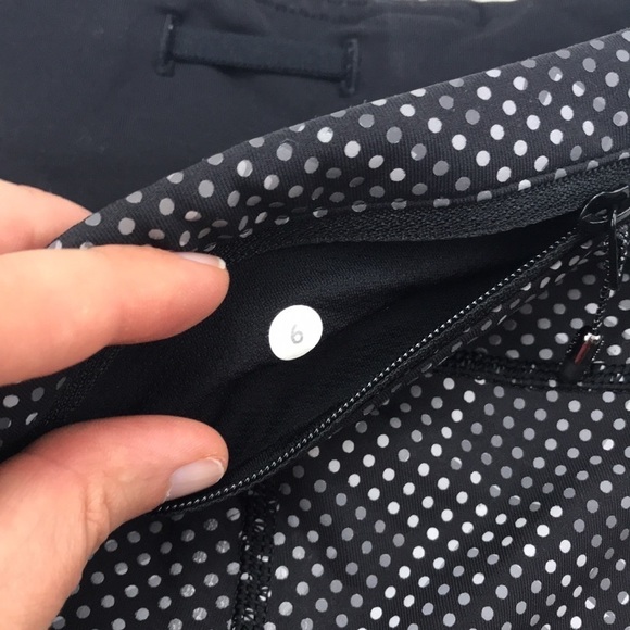 Lululemon Lights Out Pace Tight Ravish Reptile - Picture 11 of 17